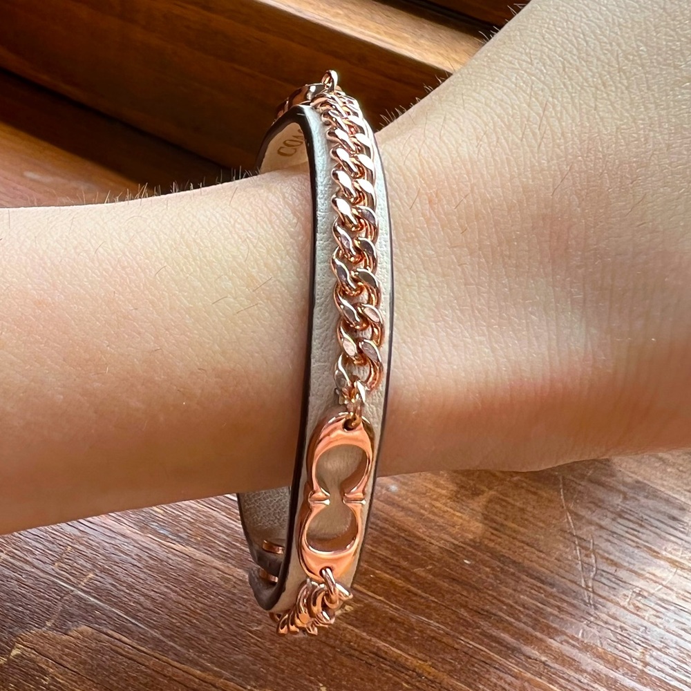 COACH chain link leather bracelet 🤎